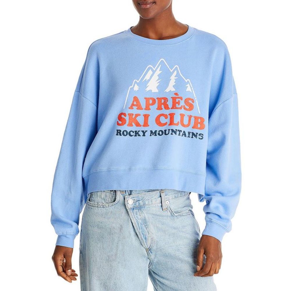 Chaser Light Blue "Après Ski Club" Graphic Cropped Sweatshirt